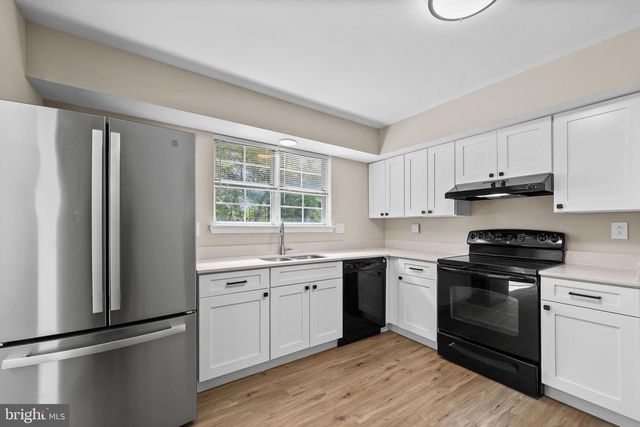 3163 HARVARD ST, Woodbridge, VA 22192