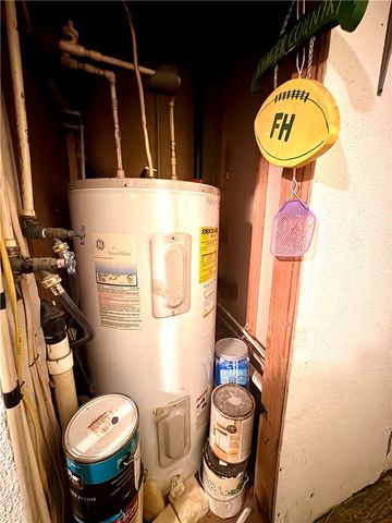 215 Old Luther Street, Windber, PA 15963