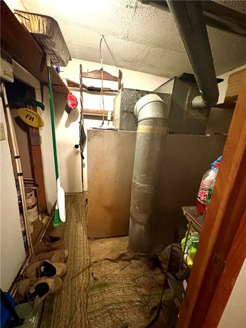 215 Old Luther Street, Windber, PA 15963