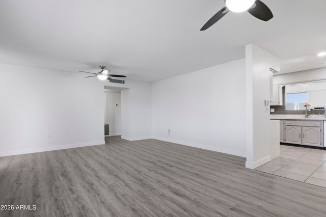 10541 W CHERYL Drive, Sun City, AZ 85351