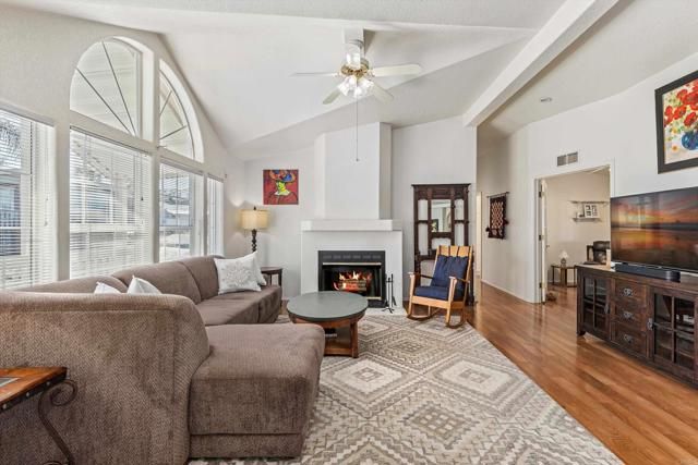 525 W El Norte Pkwy 116, Escondido, CA 92026