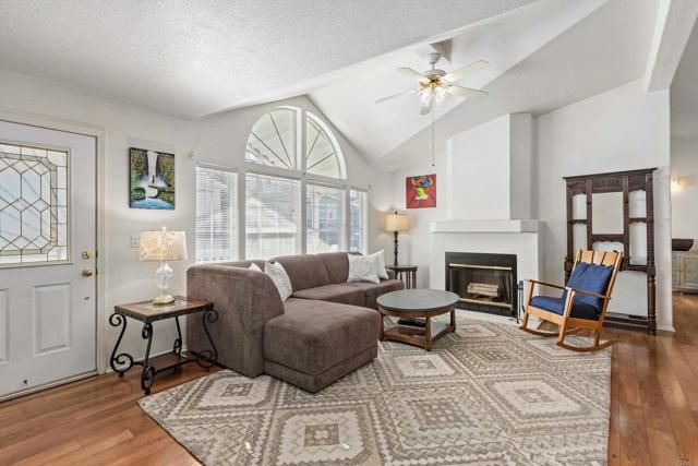 525 W El Norte Pkwy 116, Escondido, CA 92026