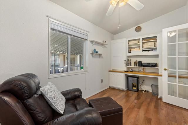 525 W El Norte Pkwy 116, Escondido, CA 92026