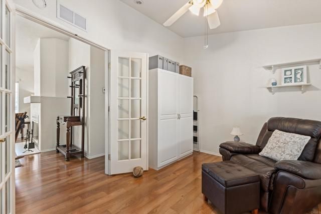 525 W El Norte Pkwy 116, Escondido, CA 92026