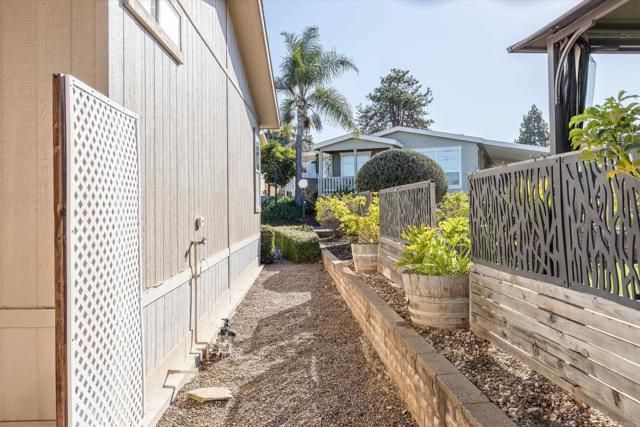 525 W El Norte Pkwy 116, Escondido, CA 92026