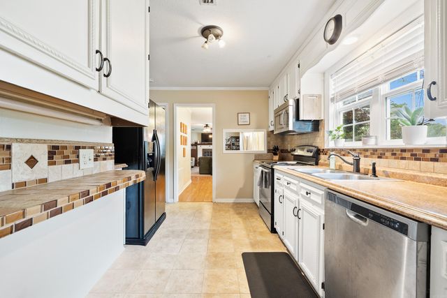 903 Oakwood Drive, Benton, AR 72015