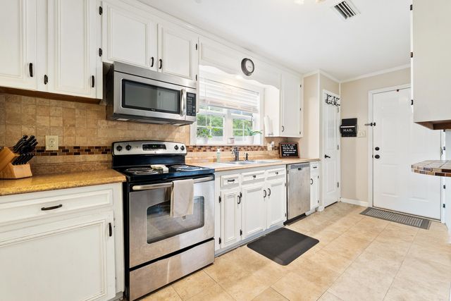 903 Oakwood Drive, Benton, AR 72015