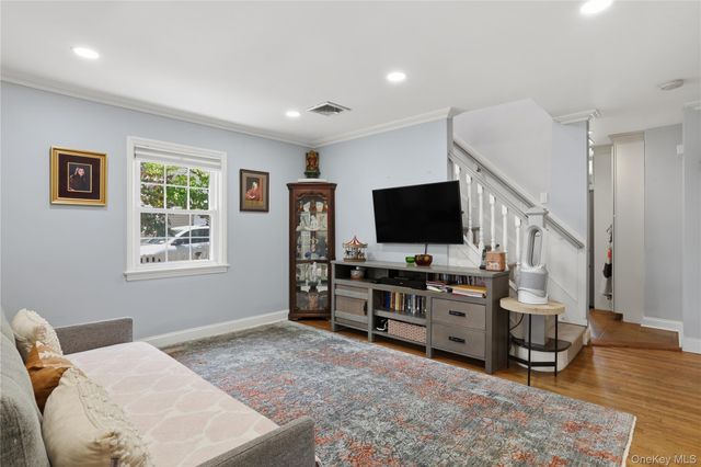 1533 Lowell Avenue, New Hyde Park, NY 11040