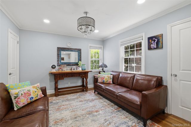 1533 Lowell Avenue, New Hyde Park, NY 11040