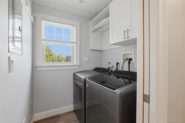 1533 Lowell Avenue, New Hyde Park, NY 11040