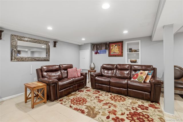 1533 Lowell Avenue, New Hyde Park, NY 11040