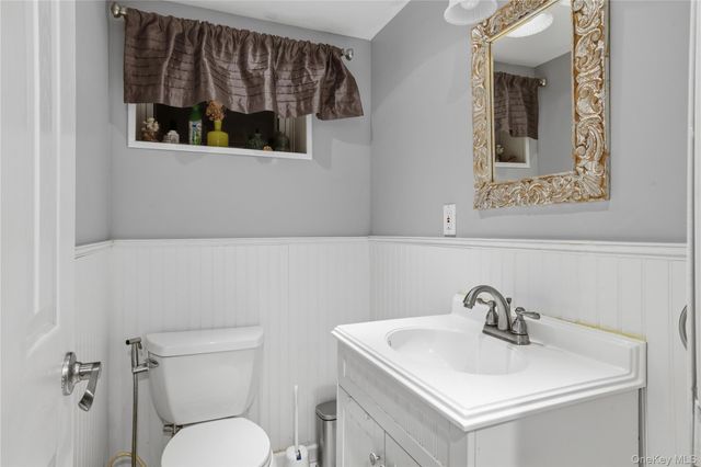 1533 Lowell Avenue, New Hyde Park, NY 11040