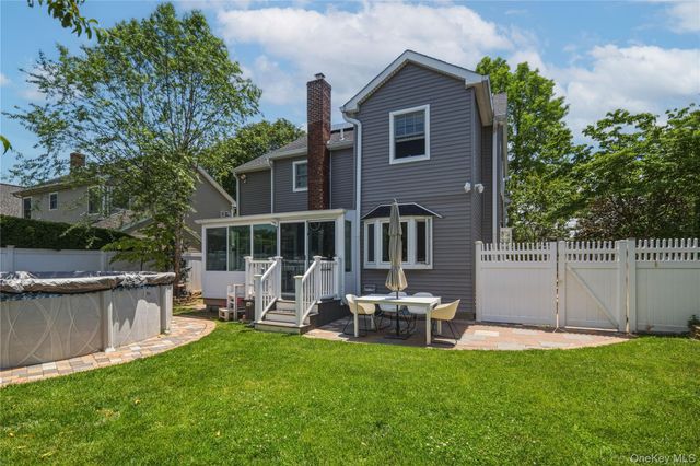 1533 Lowell Avenue, New Hyde Park, NY 11040