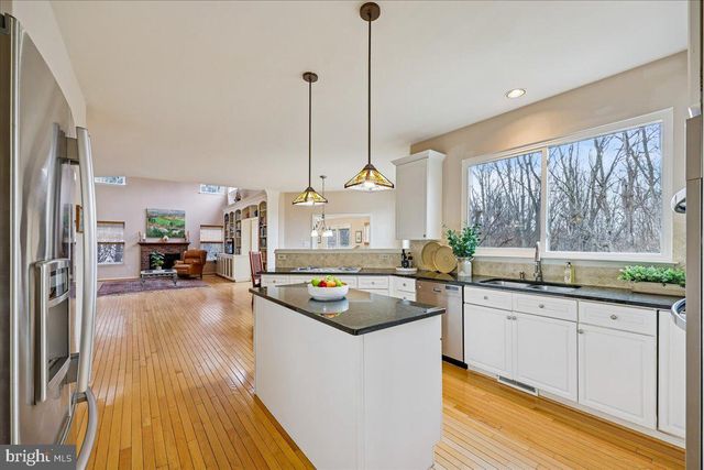 11001 GRASSY KNOLL TER, Germantown, MD 20876