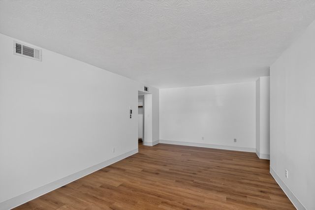 175 Malabu Drive 40, Lexington, KY 40503