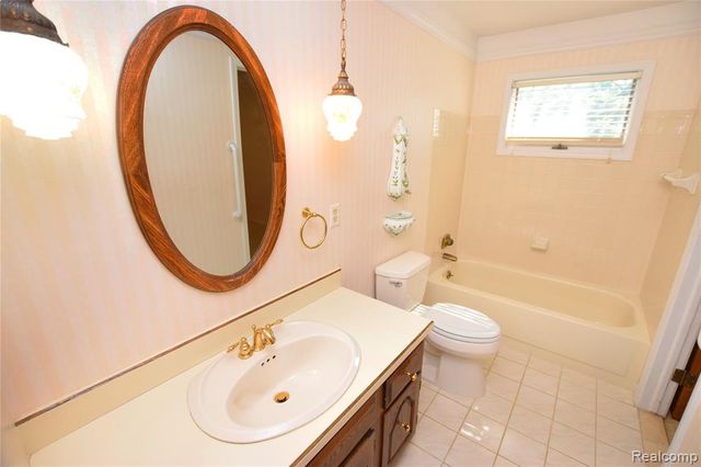 5340 Brobeck Street, Flint, MI 48532