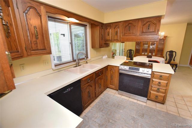 5340 Brobeck Street, Flint, MI 48532