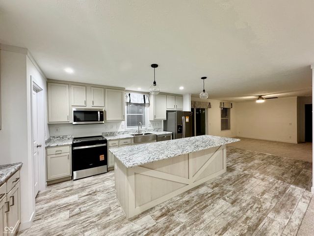 819 W Tanner Street, Brownstown, IN 47220