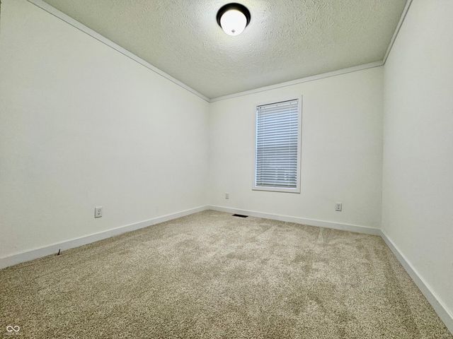 819 W Tanner Street, Brownstown, IN 47220