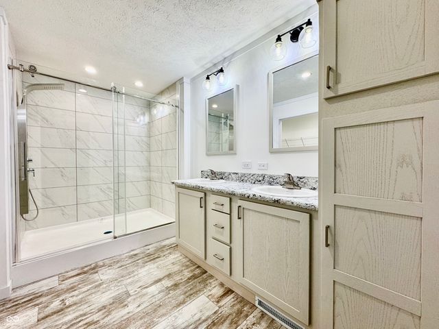819 W Tanner Street, Brownstown, IN 47220