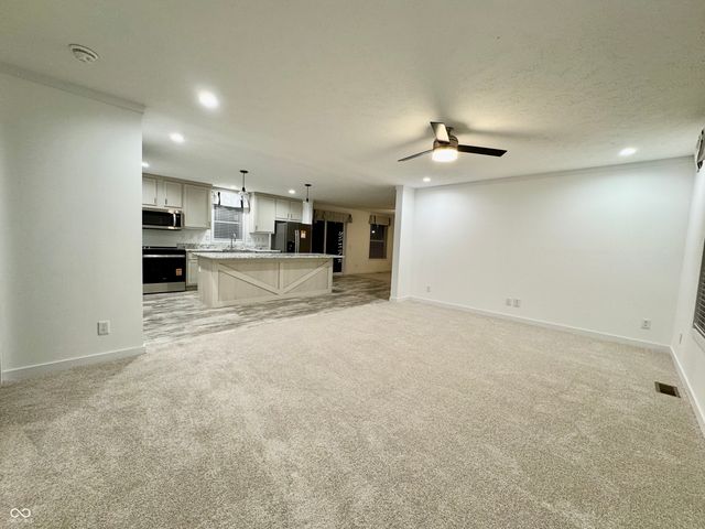 819 W Tanner Street, Brownstown, IN 47220