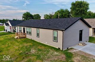 819 W Tanner Street, Brownstown, IN 47220