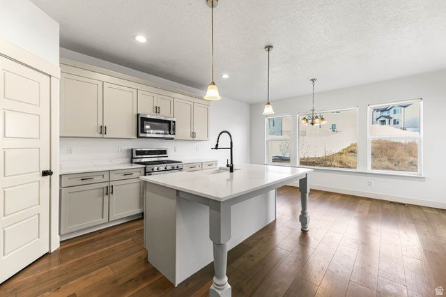 1806 W OLYMPUS DR, Saratoga Springs, UT 84045