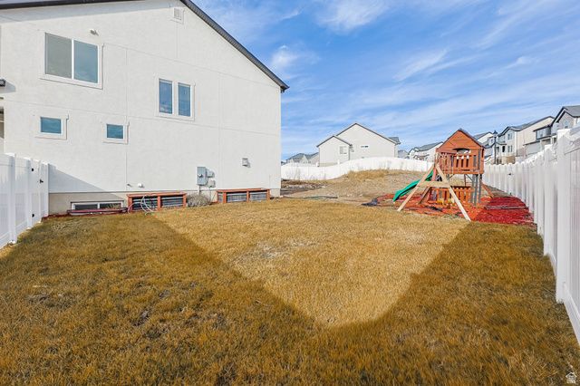 1806 W OLYMPUS DR, Saratoga Springs, UT 84045