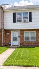 6566 Stoney PT N, Norfolk, VA 23502