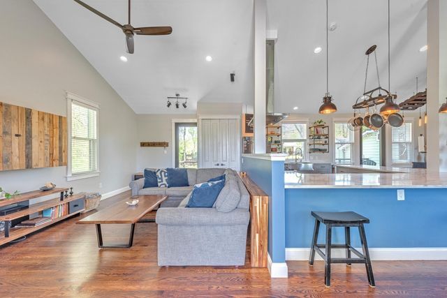 6416 Edsel Dr, Nashville, TN 37209