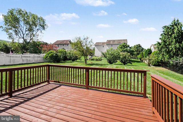 31 WOODVIEW DR, Mount Holly Springs, PA 17065