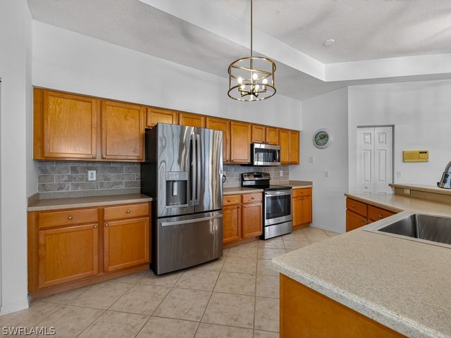 24360 Sandpiper Isle WAY 205, Bonita Springs, FL 34134