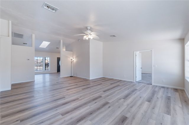 985 Crestwood Drive, Kingman, AZ 86409