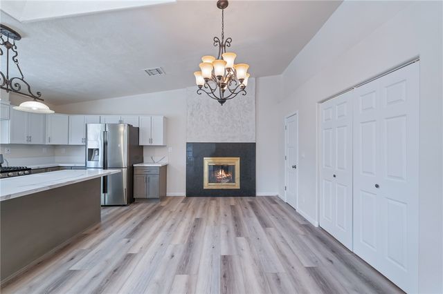 985 Crestwood Drive, Kingman, AZ 86409