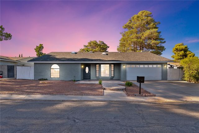 985 Crestwood Drive, Kingman, AZ 86409