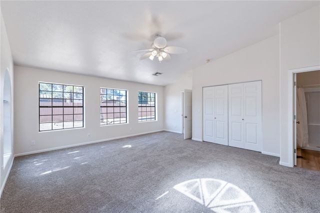 985 Crestwood Drive, Kingman, AZ 86409