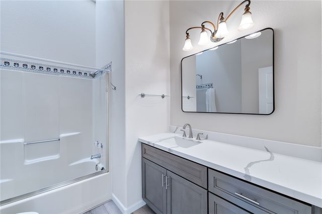 985 Crestwood Drive, Kingman, AZ 86409