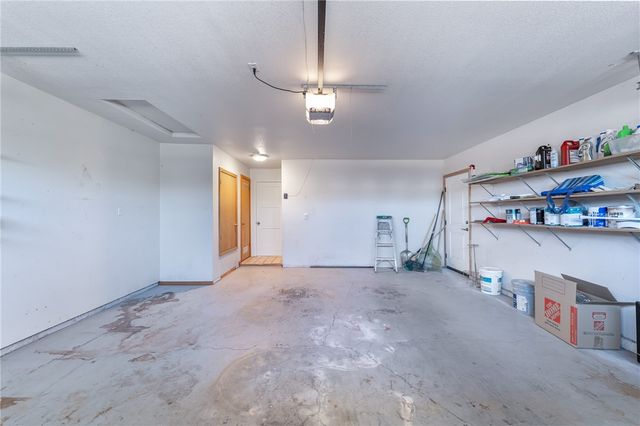 985 Crestwood Drive, Kingman, AZ 86409