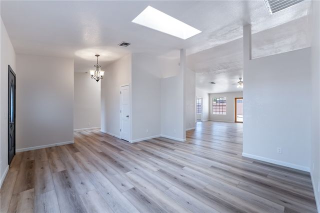 985 Crestwood Drive, Kingman, AZ 86409