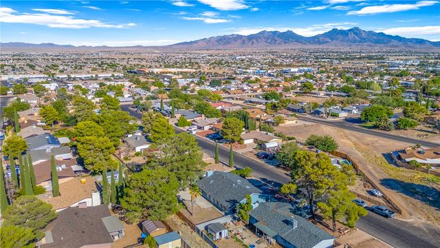 985 Crestwood Drive, Kingman, AZ 86409