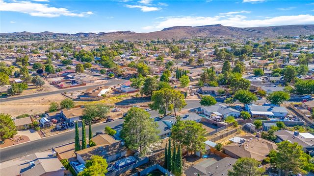 985 Crestwood Drive, Kingman, AZ 86409