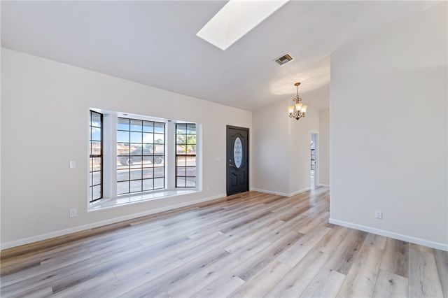 985 Crestwood Drive, Kingman, AZ 86409