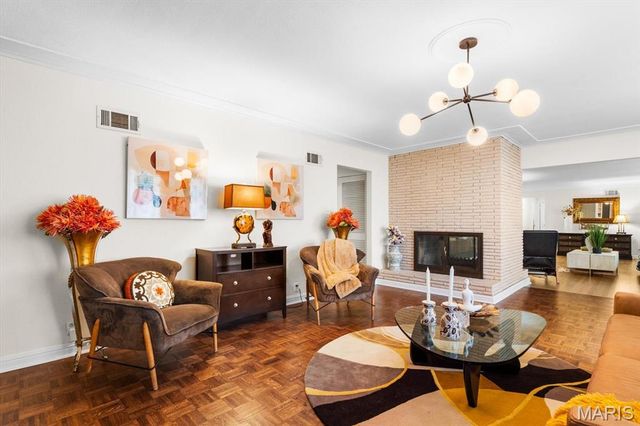 207 Country Club Lane, Belleville, IL 62223