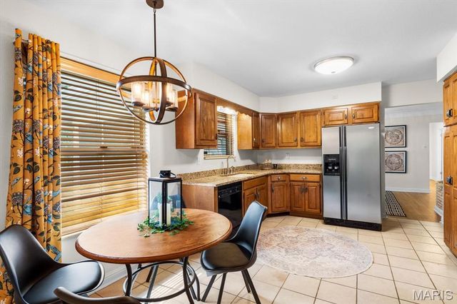 207 Country Club Lane, Belleville, IL 62223