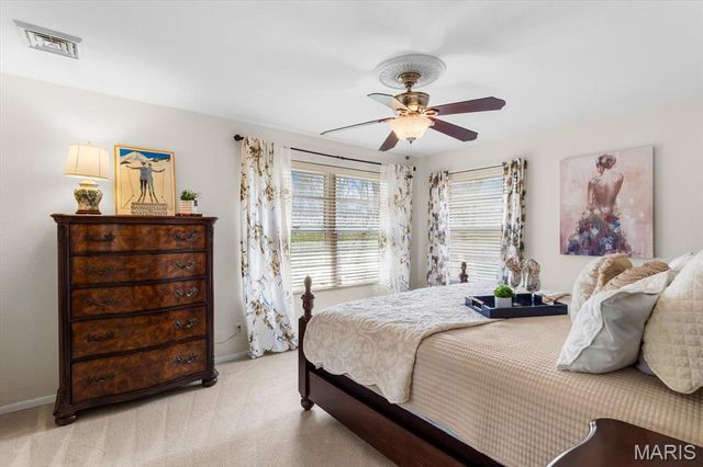 207 Country Club Lane, Belleville, IL 62223