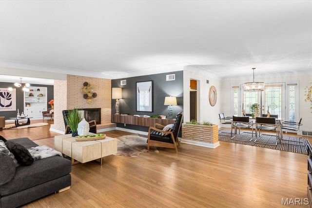 207 Country Club Lane, Belleville, IL 62223