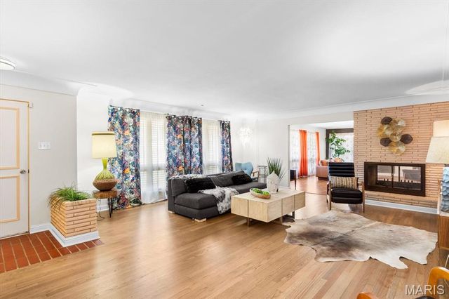 207 Country Club Lane, Belleville, IL 62223