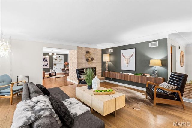 207 Country Club Lane, Belleville, IL 62223