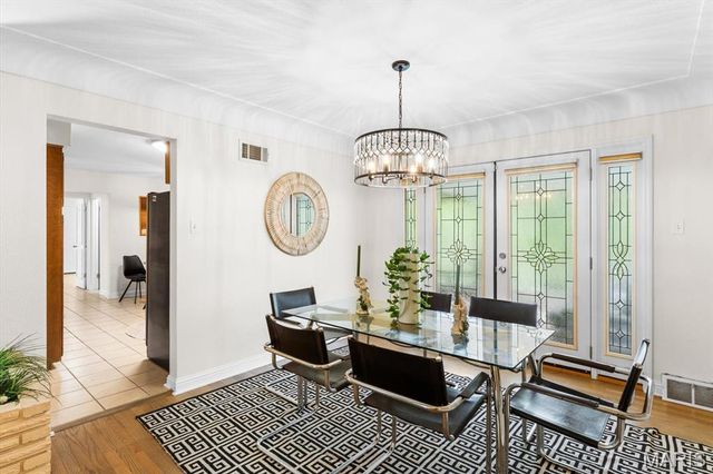 207 Country Club Lane, Belleville, IL 62223