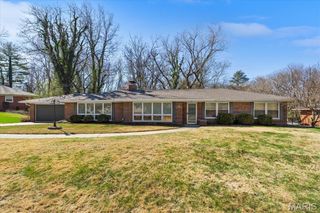 207 Country Club Lane, Belleville, IL 62223